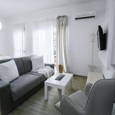 Luxury Central Studio Xanthi Bagian luar foto