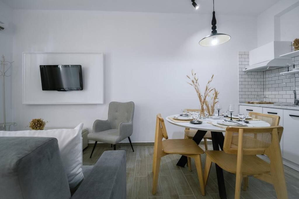 Luxury Central Studio Xanthi Bagian luar foto
